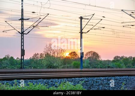 Symbolfoto, Symbolbild Oberleitung, Eisenbahntechnik. Köln; 16.04.2020 Stock Photo