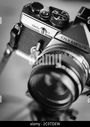 Olympus OM2n SLR 35mm film camera Stock Photo