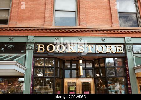 Boulder, Colorado - May 27th, 2020:  Entrance to Boulder Bookstore on Pearl Street Mall in Boulder County Stock Photo