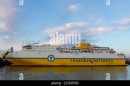 The 'Seven Sisters' car ferry arrives at Newhaven harbour on a calm summer evening. Stock Photo