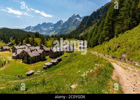 The mountain village of Crampiolo present at Alpe Devero, Lepontine Alps, Ossola, Piedmont, Italy Stock Photo