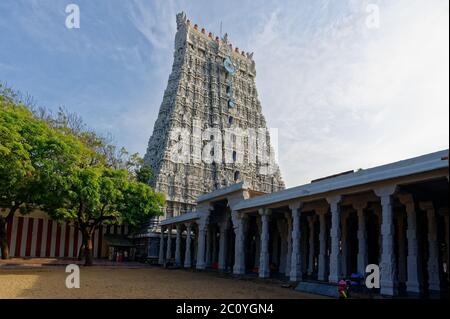 Gigaantic gopuram (Tower) of Thiruchendur Murugan temple Stock Photo ...