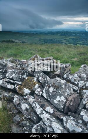 dry stone wall shropshire Stock Photo - Alamy