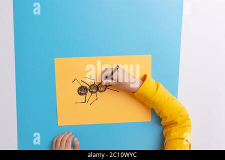 how to draw an ant an easy art project for a preschooler diy step 2 add line legs and antennas tutorial 2c10wyc