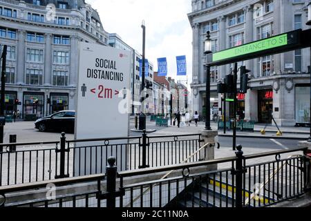 Oxford Street, London, UK. 13th June 2020. Coronavirus pandemic: stores prepare to re-open on Oxford Street,  non essential shops re-open from 15th June. Credit: Matthew Chattle/Alamy Live News Stock Photo