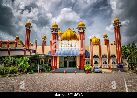 Masjid Al Hana is a largest mosque in Langkawi Malaysia Stock Photo - Alamy