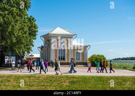 Beautiful buildings located at the Peterhof gardens, the summer palce of the Peter the great in Saint Petersburg, Russia. Stock Photo