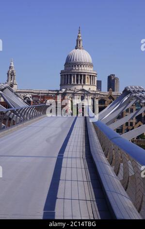 Millennium Bridge and St. Paul's Cathedral, London (UK) Stock Photo
