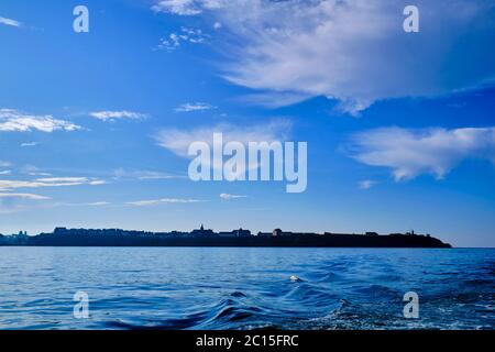 France, Manche (50), Granville, la Haute-Ville bâtie sur un promontoire rocheux qui ferme la baie du Mont-Saint-Michel // France, Normandy, Manche dep Stock Photo