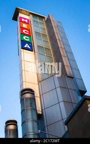 Art Deco advertising tower originally constructed in 1936 for Green's Playhouse cinema, Dundee, Scotland. Most of the building being destroyed by fire in 1995, it now houses a Mecca Bingo. Stock Photo