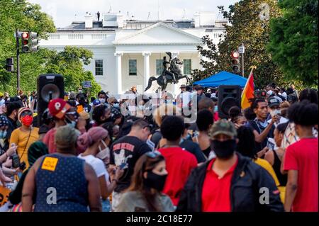 Washington, DC, USA. 14th June, 2020. June 14, 2020 - Washington, DC, United States: Protest against President Donald Trump and for Black Lives Matter. Credit: Michael Brochstein/ZUMA Wire/Alamy Live News Stock Photo