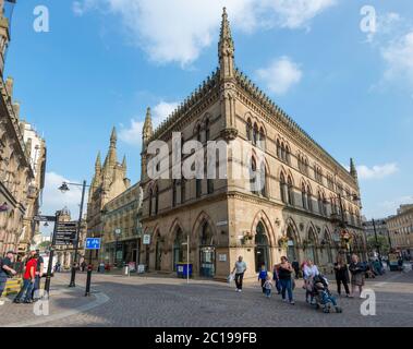 the Wool Exchange building in Bradford, West Yorkshire now used as a retail centre including a large Waterstones shop Stock Photo