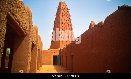 Exterior view to Grand mosque of Agadez, Niger Stock Photo