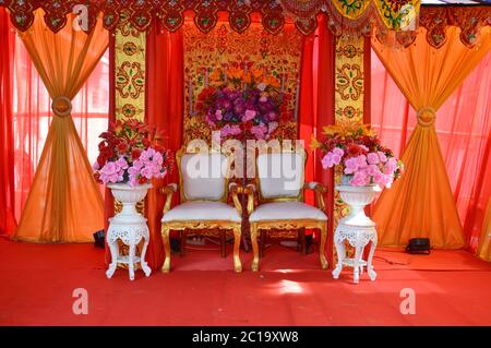 bridal wedding stage Stock Photo - Alamy