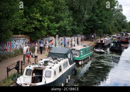 Hackney, London, England, UK. Corona Virus (Covid-19) pandemic. Lee Navigation Canal. People exercise.