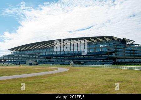 Ascot, Berkshire, UK. 15th June, 2020. Ascot Racecourse are ready for Royal Ascot to begin tomorrow for the next five days. This year Royal Ascot will be held behind closed doors without spectators. This is in order to comply with Governmental and British Horseracing Authority instructions following the Coronavirus Covid-19 Pandemic lockdown. The horse racing will, however, be shown across the world on live television. Credit: Maureen McLean/Alamy Stock Photo