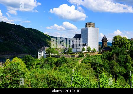 Church in Oberwesel am Rhein. Small town on the Upper Middle Rhine River (Mittelrhein). Rhineland-Palatinate (Rheinland-Pfalz), Germany. Stock Photo