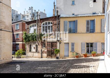 Paris, France - May 26, 2020: L'îlot de la Reine Blanche is a collection of buildings located in the 13th arrondissement of Paris, near the Gobelins f Stock Photo