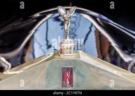 Drempt, The Netherlands - August 22, 2014: Front view of a vintage 1930 black Rolls Royce classic car  in the Dutch village of Drempt, The Netherlands Stock Photo