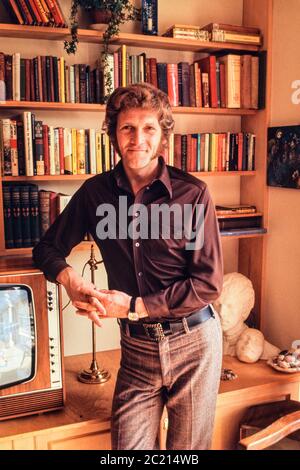 Peter Gilmore actor played Captain James Onedin in the BBC drama The Onedin Line 1972 Stock Photo