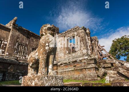 Preah Vihear Temple, Guardian Lion of Gopura iv(4th Gate), Hindu temple of ancient Khmer Empire, Cambodia, Southeast Asia, Asia Stock Photo