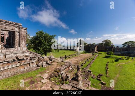 Preah Vihear Temple, Gopura iv(4th Gate) and The approarch, Hindu temple of ancient Khmer Empire, Cambodia, Southeast Asia, Asia Stock Photo