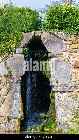 Cascade between Eleven Acre Lake and Upper Copper Bottom Stock Photo