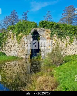 Cascade between Eleven Acre Lake and Upper Copper Bottom Stock Photo