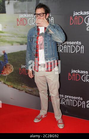 Johnny Knoxville ‘Irving Zisman’ arrives on the red carpet for the special screening of Jackass Presents: Bad Grandpa at Event Cinemas, George Street Stock Photo