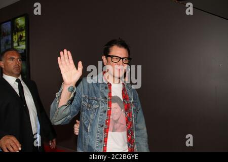 Johnny Knoxville ‘Irving Zisman’ waves to fans as he arrives at the Australian Special Event Screening of Jackass Presents: Bad Grandpa at Event Cinem Stock Photo