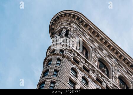 Close view of ornament on the building exterior of Flatiron Building in New York City Stock Photo