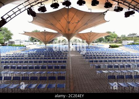 Cologne, Germany. 17th June, 2020. The numbered seats in the Cologne Tanzbrunnen at PK for the restart of the open air concert season according to the current Corona specifications. Credit: Horst Galuschka/dpa/Alamy Live News Stock Photo