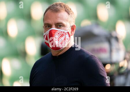 Bremen, Germany, 16th June 2020   Trainer Hansi FLICK (FCB), team manager, headcoach, coach,   SV WERDER BREMEN - FC BAYERN MUENCHEN in 1. Bundesliga 2019/2020, matchday 32. © Peter Schatz / Alamy Live News / gumzmedia/nordphoto/ Pool   - DFL REGULATIONS PROHIBIT ANY USE OF PHOTOGRAPHS as IMAGE SEQUENCES and/or QUASI-VIDEO -   National and international News-Agencies OUT  Editorial Use ONLY Stock Photo