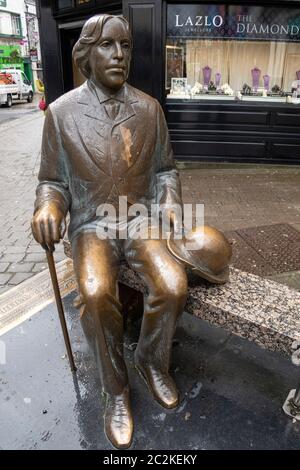 Bronze statue of writer Oscar Wilde in Galway, Republic of Ireland, Europe Stock Photo