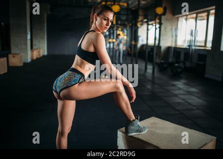 Image Gym Smile posing Fitness Sport young woman 640x960