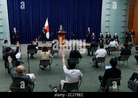 Tokyo, Japan. 18th June, 2020. Japan's Prime Minister Shinzo Abe attends a press conference at the prime minister's official residence. Credit: Rodrigo Reyes Marin/ZUMA Wire/Alamy Live News