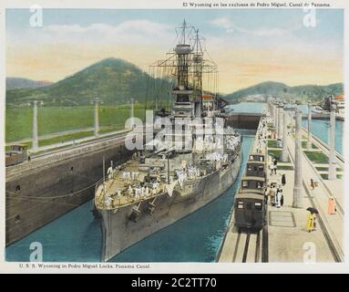 USS WYOMING (BB-32) passing through the4 Pedro Miguel locks on the Panama Canal in 1917 en route to joining the British Grand Fleet in the North Sea Stock Photo