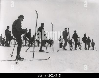 Ski course of the Hitler Youth - reportage Heinrich Hoffmann ...