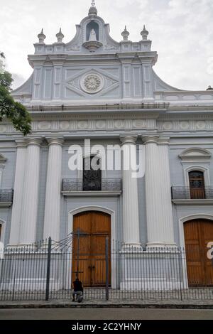 Caracas, Distrito Capital, Venezuela. 17th June, 2020. A man kneels and prays in front of the Church of Our Lady of Candelaria, which is located in the so-called historic center of Caracas, where the mortal remains of Dr. Jose Gregorio Hernandez, a descendant of Canarios, one of the best known doctors in the country and a symbol of local Catholicism, received in 1986 the title of Venerable by Pope John Paul II Credit: Jimmy Villalta/ZUMA Wire/Alamy Live News Stock Photo