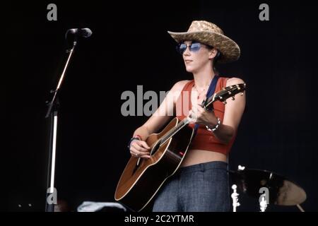 Beth Orton performing at the Glastonbury Festival 1999, Worthy Farm, Somerset, England, United Kingdom. Stock Photo