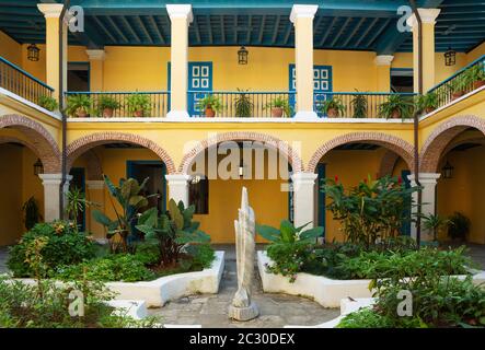 The inner courtyard of the Museo de Arte Colonial, Habana Vieja, Havana, Cuba Stock Photo