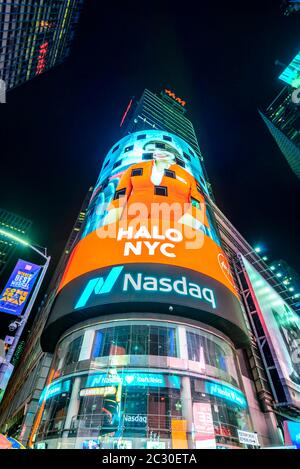 Nasdaq MarketSite, Nasdaq Stock Market, Stock Exchange, Times Square at night, Midtown Manhattan, New York City, New York State, USA Stock Photo