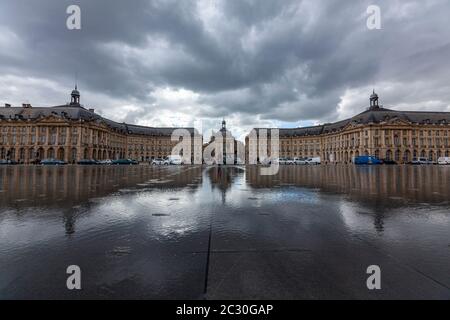 Water Mirror, Le Miroir d'eau, the world's largest reflecting pool, Bordeaux, Gironde, Aquitaine, France Stock Photo