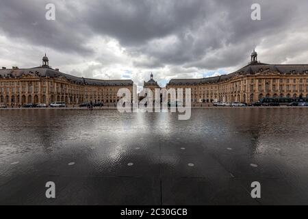 Water Mirror, Le Miroir d'eau, the world's largest reflecting pool, Bordeaux, Gironde, Aquitaine, France Stock Photo