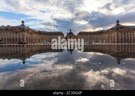 Water Mirror, Le Miroir d'eau, the world's largest reflecting pool, Bordeaux, Gironde, Aquitaine, France Stock Photo