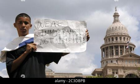 Austin, Texas USA, 2006. Hispanic high school students protest federal immigration reform bill that would criminalize assisting illegal aliens and make illegal immigration a felony. ©Marjorie Kamys Cotera/Daemmrich Photography Stock Photo