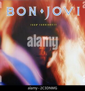 BON JOVI 7800° Fahrenheit - Vintage vinyl album cover Stock Photo 