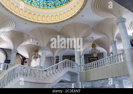 Staircase to the prayer hall in the Jame' Asr Hassanil Bolkiah Mosque in Brunei Darussalam Stock Photo