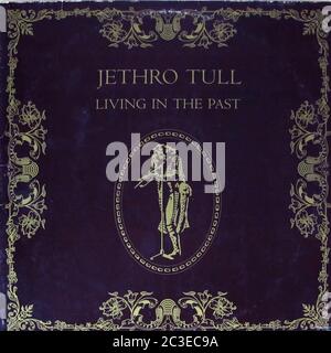 JETHRO TULL LIVING IN THE PAST    - Vintage 12'' LP vinyl Cover Stock Photo