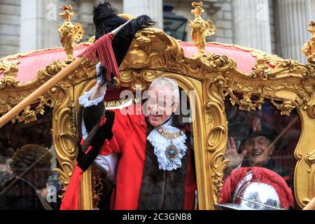 The new Lord Mayor of the City of London, Andrew Parmley, waves from the golden State Carriage during the Lord Mayor's Show 2016, London, UK Stock Photo